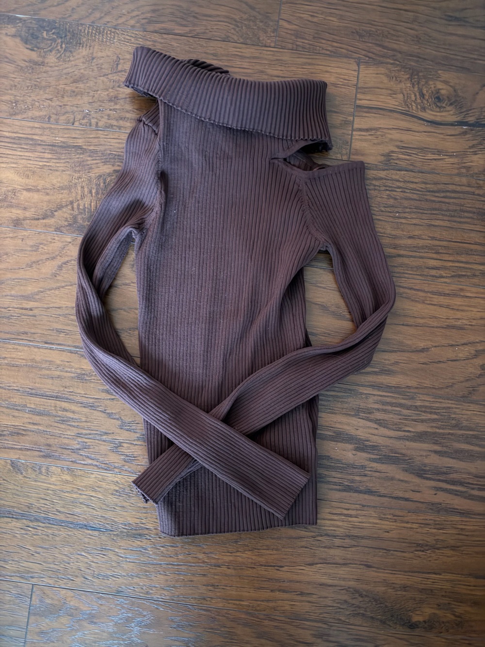 Astr Off-the-Shoulder Ribbed Crop Sweater - Brown